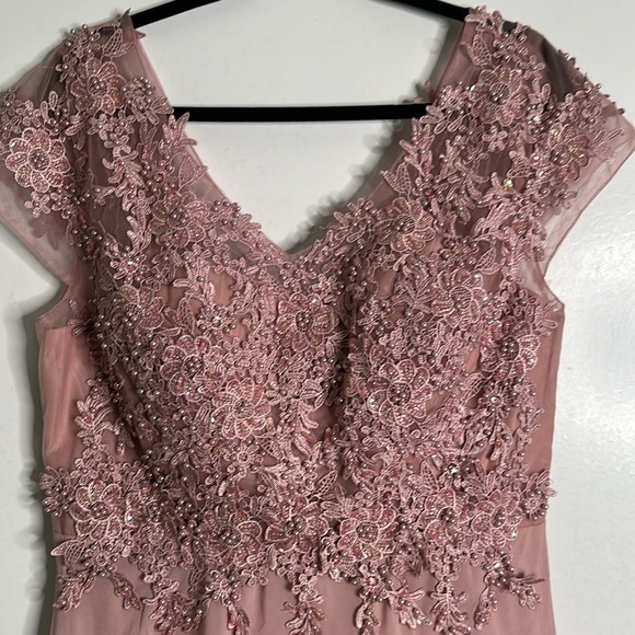 Sublime collection dusty pink beaded lace saffron maxi formal dress size L - Picture 5 of 14